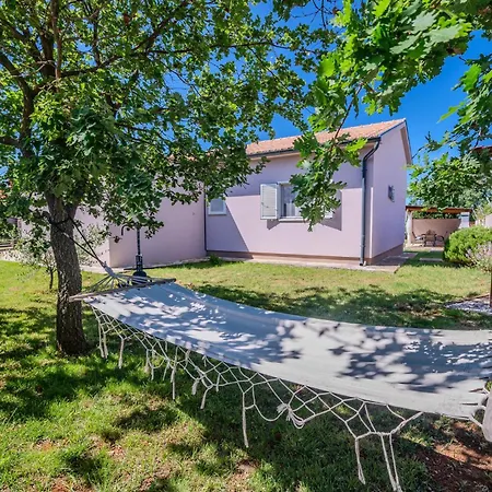 Holiday home Cozy In With Outdoor Swimming Pool *
